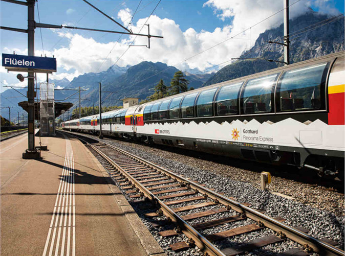 23_Gotthard Panorama Express -Schoene-Aussichten-Touristik-Fluelen3-©SBB CFF FFS